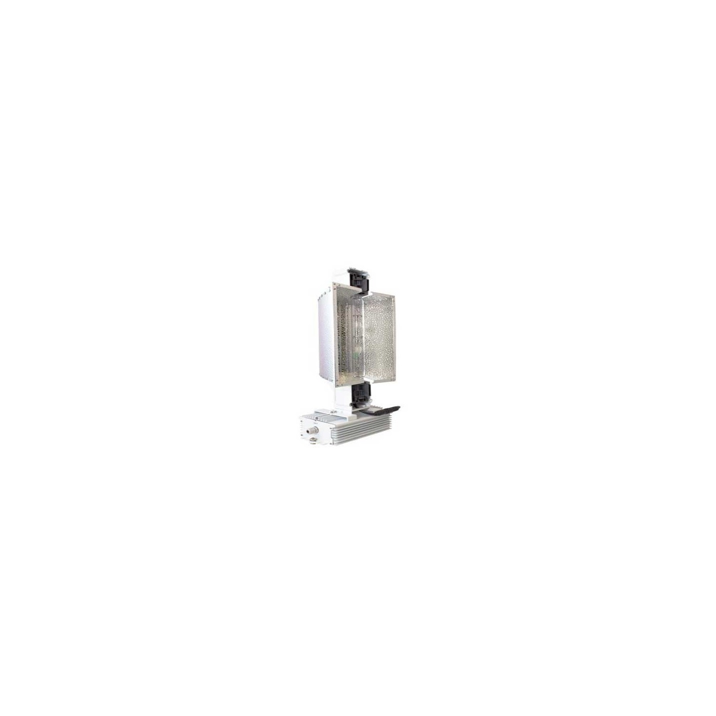 Luminaria Lec CMH Newlite 630 W con lámpara Newlite de Newlite